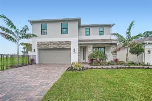 7150 SE Park Trace Court, Stuart, FL 34997 Sold 12/19/24