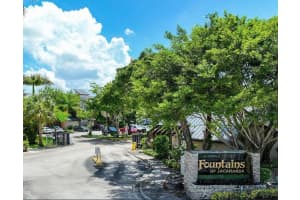 141 Sw 96th Terrace 302, Plantation
