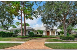 8096 SE Golfhouse Drive, Hobe Sound, FL 33455 Sold 04/16/25