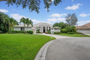 7625 SE Teton Drive, Hobe Sound, FL 33455 Sold 12/17/24