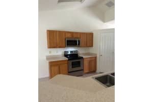512 SE Walters Terrace, Port Saint Lucie, FL 34953 Sold 10/11/24