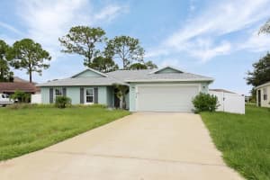 712 NW Fairhaven Drive, Port Saint Lucie, FL 34983 Sold 11/06/24