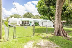 3002 SE 29th Terrace, Okeechobee, FL 34974 Sold 10/15/24