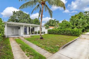 211 NW 53rd Street, Oakland Park, FL 33309 Sold 11/21/24