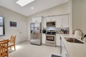 6102 Sunny Pointe Circle, Delray Beach, FL 33484 Sold 03/10/25