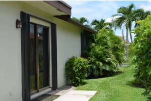 6090 Glentree Lane, Greenacres, FL 33463 Sold 01/10/25