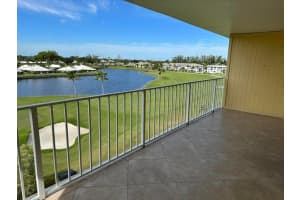 300 John F Kennedy Drive Ph3, Atlantis, FL 33462 Sold 02/28/25