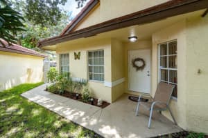 12151 Cuddington Court, Wellington, FL 33414 Sold 10/25/24