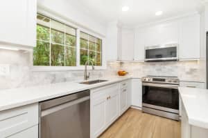 410 Pine Tree Court, Atlantis, FL 33462 Sold 12/02/24