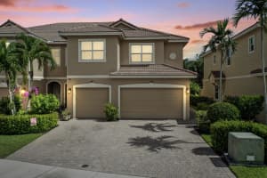 583 SW Glen Crest Way, Stuart, FL 34997 Sold 10/18/24