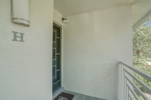 16 Southport Lane H, Boynton Beach, FL 33436 Sold 02/14/25