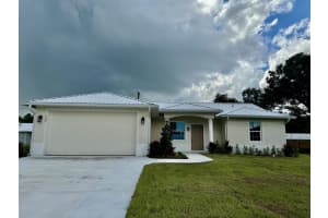 529 SE 36th Terrace, Okeechobee, FL 34974 Sold 11/08/24