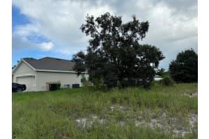 3757 SW Port Saint Lucie Boulevard, Port Saint Lucie, FL 34953 Sold 11/22/24