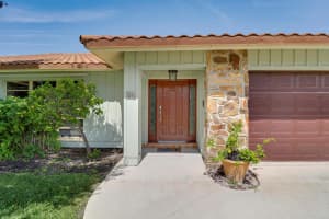 16 SE Paddock Circle, Tequesta, FL 33469 Sold 01/29/25