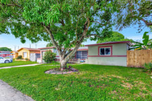 8001 NW 3rd Place, Margate, FL 33063 - MLS#R11015952