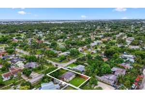 3981 San Castle Boulevard, Lake Worth, FL 33462 Sold 11/06/24