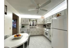588 Laconia Circle, Lake Worth, FL 33467 Sold 11/06/24