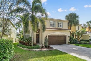 9862 Warner Lane, Wellington, FL 33414 Sold 01/27/25
