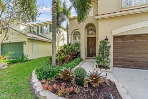 9862 Warner Lane, Wellington, FL 33414 Sold 01/27/25