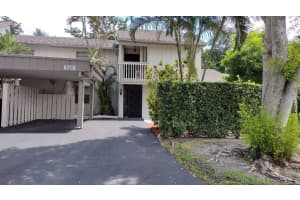 526 Deer Creek Wildwood Lane E, Deerfield Beach, FL 33442 Sold 10/11/24