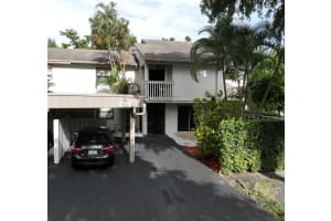 526 Deer Creek Wildwood Lane E, Deerfield Beach, FL 33442 Sold 10/11/24