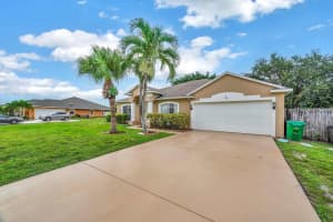 621 SW Mccullough Avenue, Port Saint Lucie, FL 34953 Sold 11/22/24