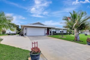 2033 SE Allamanda Drive, Port Saint Lucie, FL 34952 Sold 10/25/24