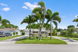 428 Alemeda Drive, Palm Springs, FL 33461 Sold 11/05/24