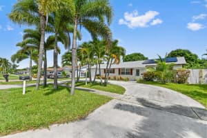 428 Alemeda Drive, Palm Springs, FL 33461 Sold 11/05/24