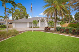 1086 Northumberland Court, Wellington, FL 33414 Sold 11/01/24