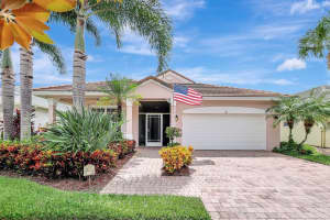 197 NW Willow Grove Avenue, Port Saint Lucie, FL 34986 Sold 10/30/24