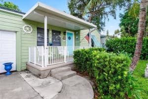 926 N M Street, Lake Worth Beach, FL 33460 Sold 10/30/24