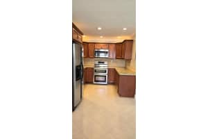 184 Burgundy D, Delray Beach, FL 33484 Sold 08/19/25