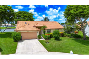 MLS# R11016875, Lake Worth, Florida 33467