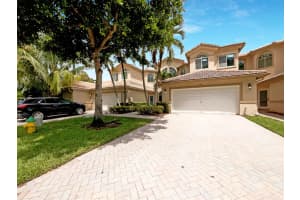 8109 Madison Lakes Circle S, Davie, FL 33328 Sold 01/27/25