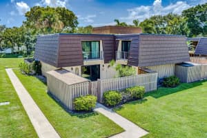 322 3rd Court, Palm Beach Gardens, FL 33410 Sold 10/15/24