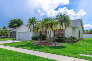 8470 Winnipesaukee Way, Lake Worth, FL 33467 Sold 10/23/24
