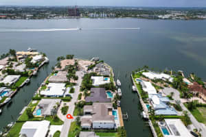 1060 Fairview Lane, Singer Island, FL 33404 Sold 01/14/25