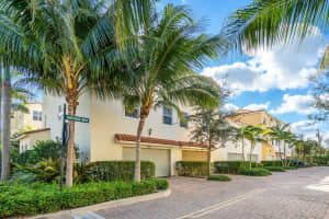 3670 Vintage Way, West Palm Beach, FL 33405 Sold 04/29/25