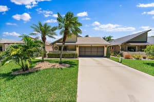5882 SE Franklin Place, Hobe Sound, FL 33455 Sold 11/08/24