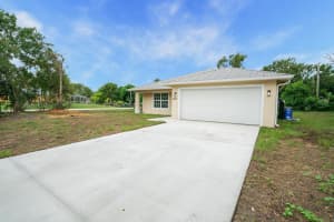 5707 Shannon Drive, Fort Pierce, FL 34951 Sold 01/07/25
