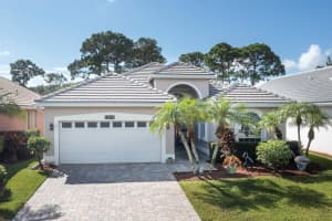 1638 SE Shelburnie Way, Port Saint Lucie, FL 34952 Sold 10/31/24