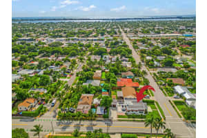 735 Hunter Street, West Palm Beach, FL 33405 Sold 04/28/25