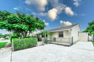 4662 Empire Way, Greenacres, FL 33463 Sold 10/03/24