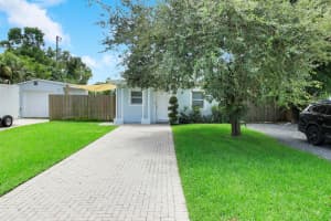 2704 Nelson Drive, Palm Springs, FL 33406 Sold 10/15/24