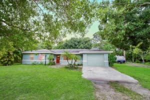 8965 22nd Street, Vero Beach, FL 32966 Sold 11/22/24