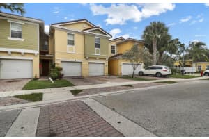 815 Pipers Cay Drive, West Palm Beach, FL 33415 Sold 01/10/25