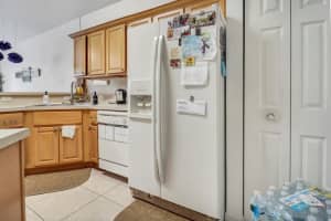 815 Pipers Cay Drive, West Palm Beach, FL 33415 Sold 01/10/25