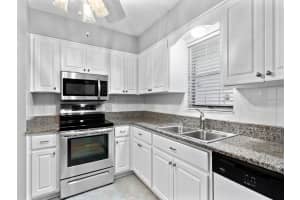2333 Indian River Boulevard 305, Vero Beach, FL 32960 Sold 10/25/24