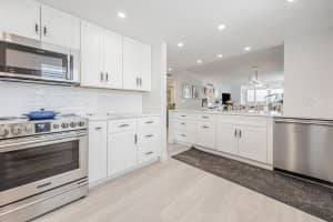 901 Gardenia Drive 581, Delray Beach, FL 33483 Sold 10/17/24